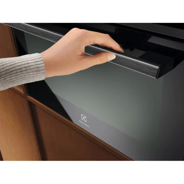 Kuchenka mikrofalowa Electrolux LVK7E06GZ Czarny, kompaktowa Kuchenka mikrofalowa Electrolux LVK7E06GZ Czarny, kompaktowa - TwojeAGD.com 4